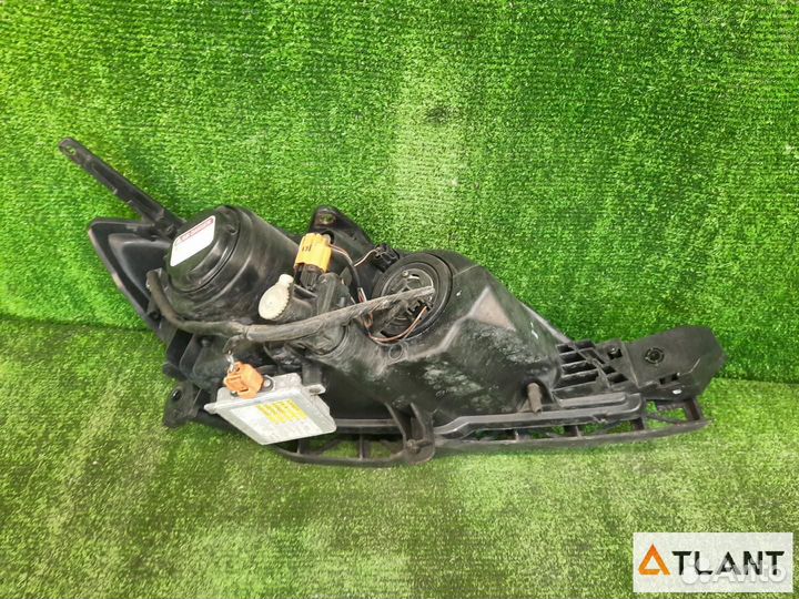 Фара передняя левая mazda axela