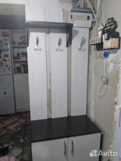 Вешалка в прихожую с обувницей бу