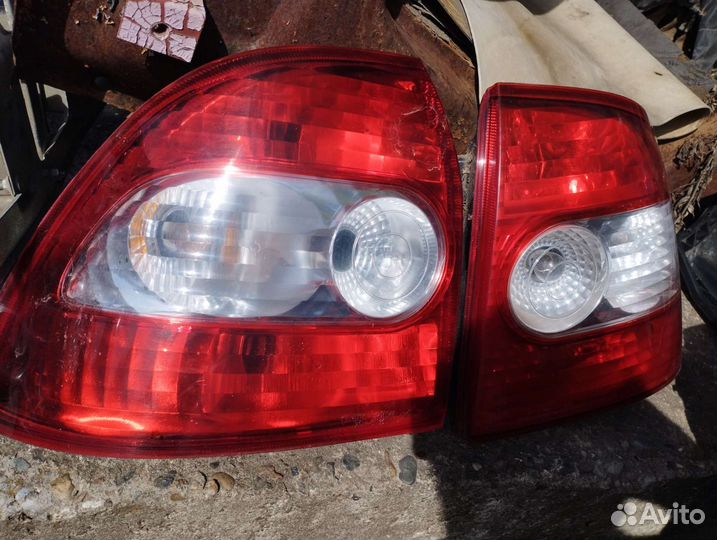 Фонари на приору 2 шт, разбираю приору