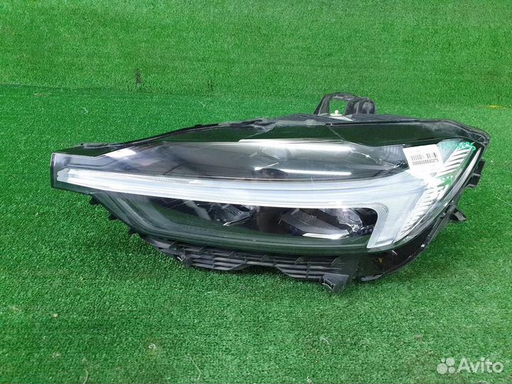Фара левая Volvo XC60 2 (2017-2021) LED