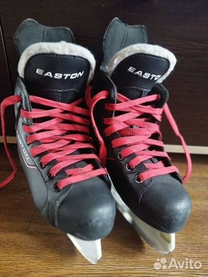 Коньки хоккейные