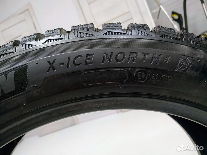 Michelin X-Ice North 4 235/45 R18 98T
