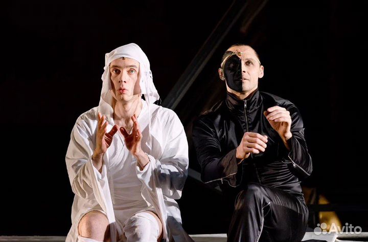 Билет Мастер и Маргарита за 1/2 театр Виктюка