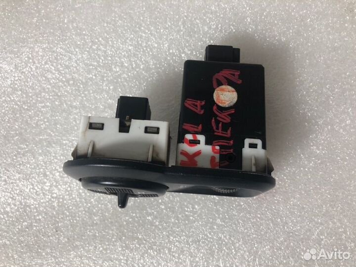 Блок управления зеркалами Kia Spectra