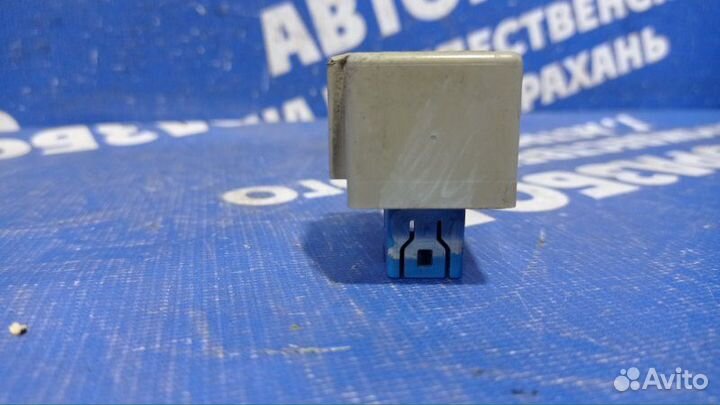 Реле указателя поворота Toyota Rav4 кроссовер