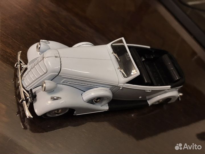 Модель зис-101б