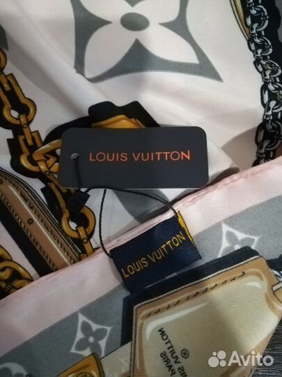 Шелковый платок Louis Vuitton