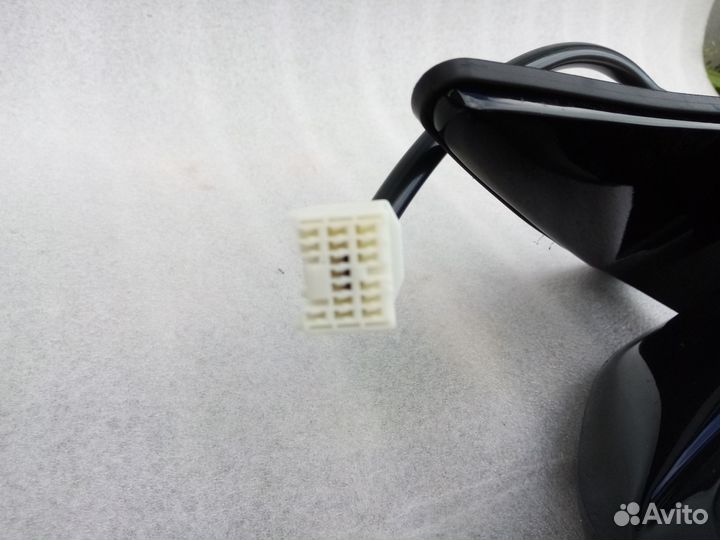 Toyota Land Cruiser 100 зеркало новое 3 провода