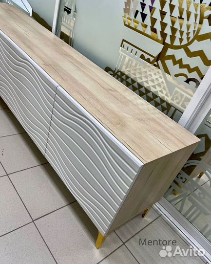 Тумба тв Bravo (на опорах или подвесная)