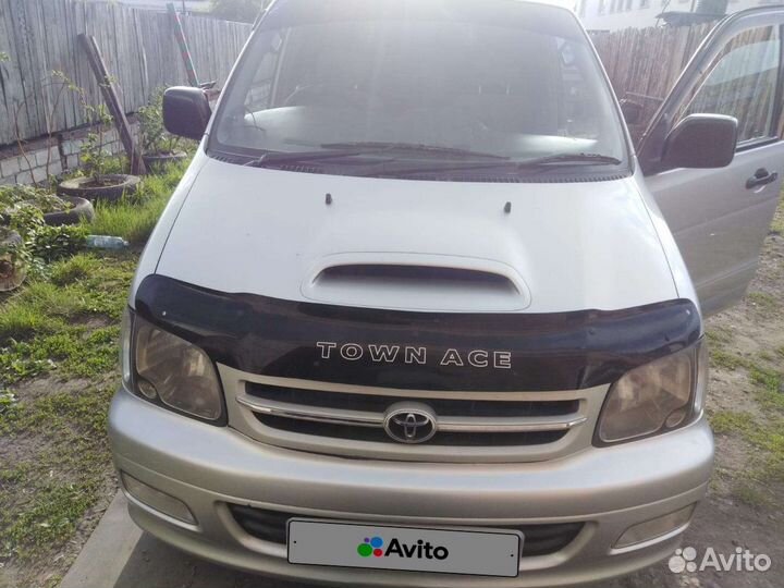 Toyota Town Ace Noah 2.2 AT, 1999, 278 000 км