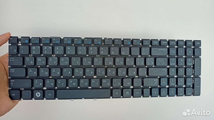 Новая клавиатура для ноутбука NP300E5C samsung