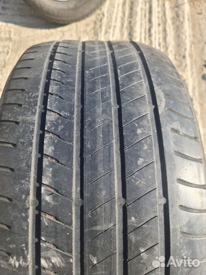 Bridgestone Alenza 001 305/40 R20