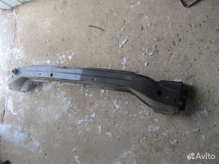 Усилитель переднего бампера mazda cx-7