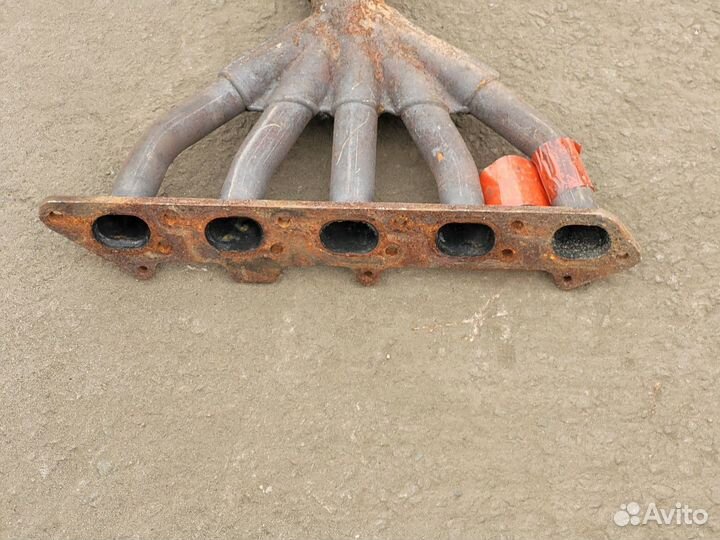 Коллектор выпускной на Volvo S80