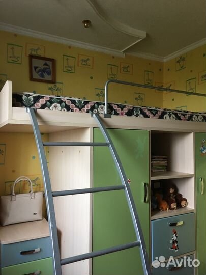 Стенка в детскую спальню