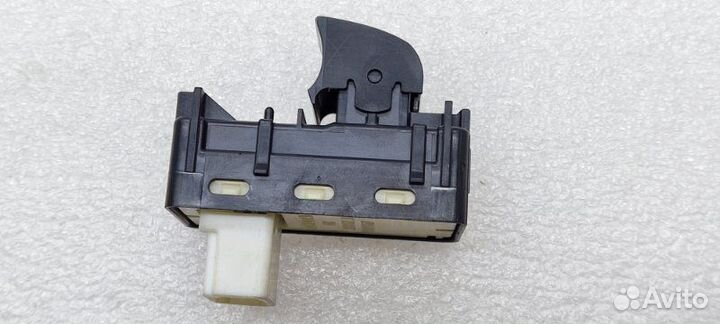 Кнопка стеклоподъемника Lexus Gs350 L10 2grfse