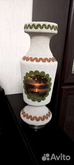 Ваза интерьерная может использоваться напольной