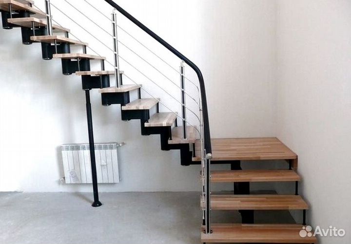 Прямая лестница на металлокаркасе
