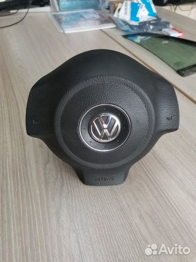 Подушка безопасности в руль Volkswagen Polo V CFN