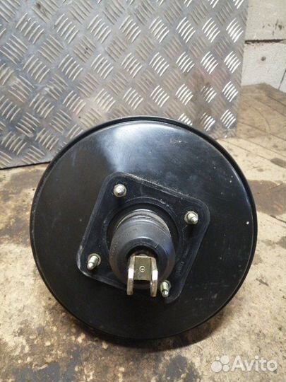 Вакуумный усилитель тормозов Renault Clio 2