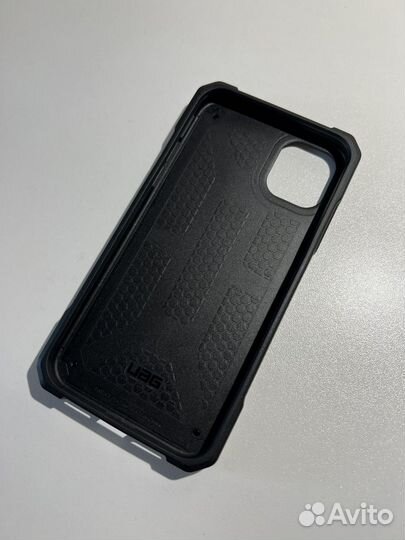 Чехол UAG monarch iPhone 11