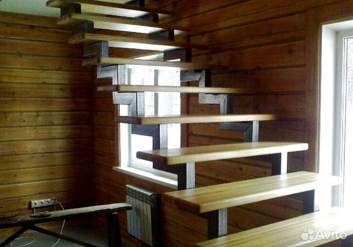 Лестница в коттедж