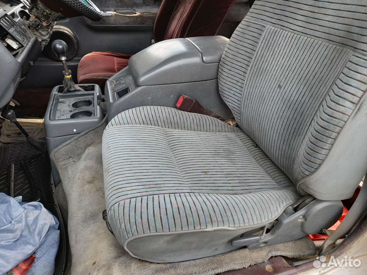 Авто в разбор на запчасти Toyota Hiace