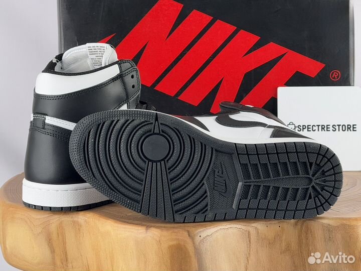 Кроссовки Nike Air Jordan 1 High Black White