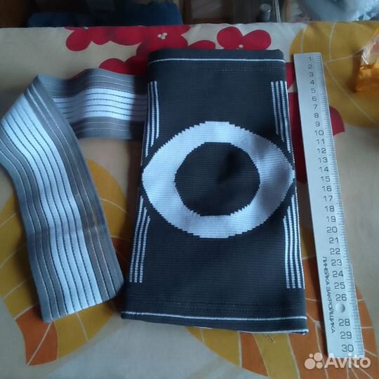 Наколенник спортивный