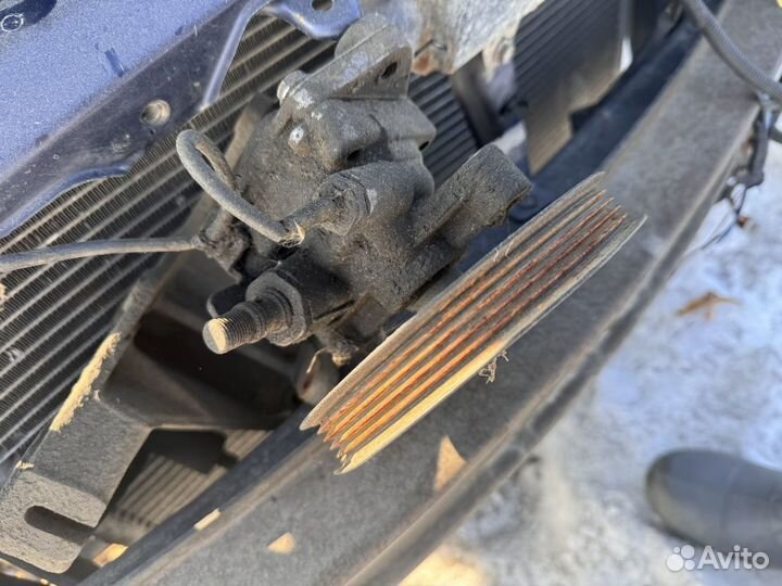 Насос гур Mitsubishi Carisma