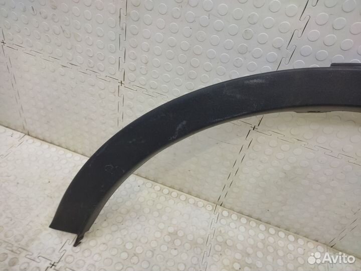 Накладка крыла задняя правая Toyota Rav4 XA40