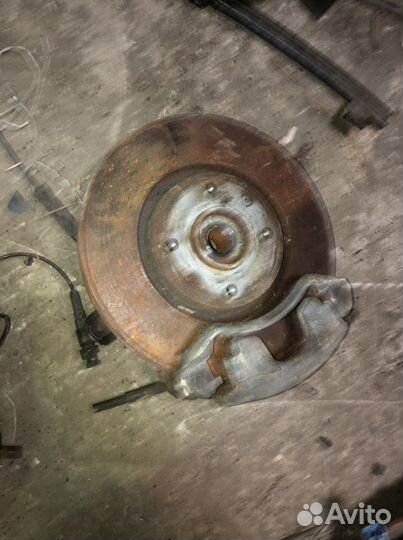 Суппорт передний Citroen C4 B7