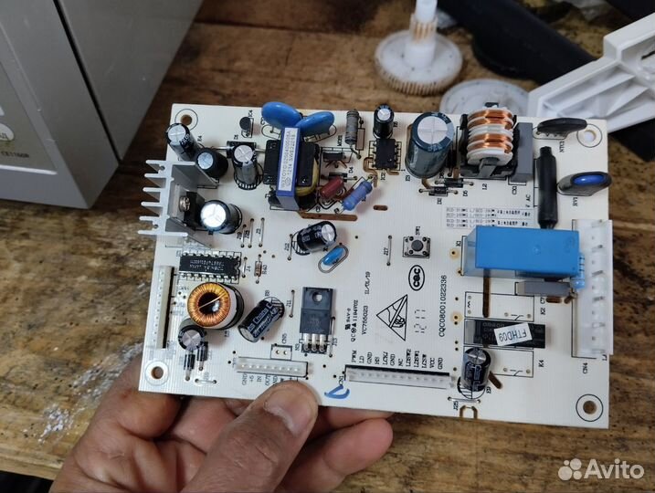 Ремонт стиральных машин и холодильников