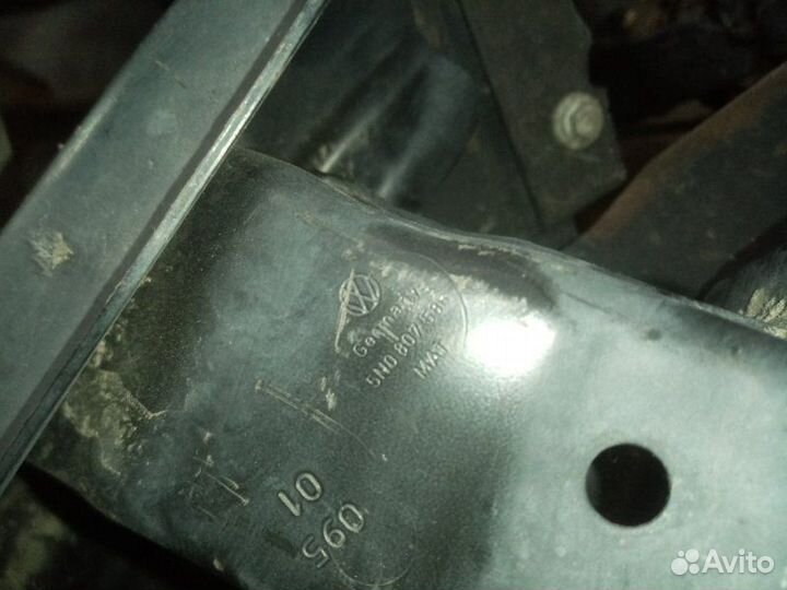 Усилитель бампера задний Volkswagen Tiguan 1.4