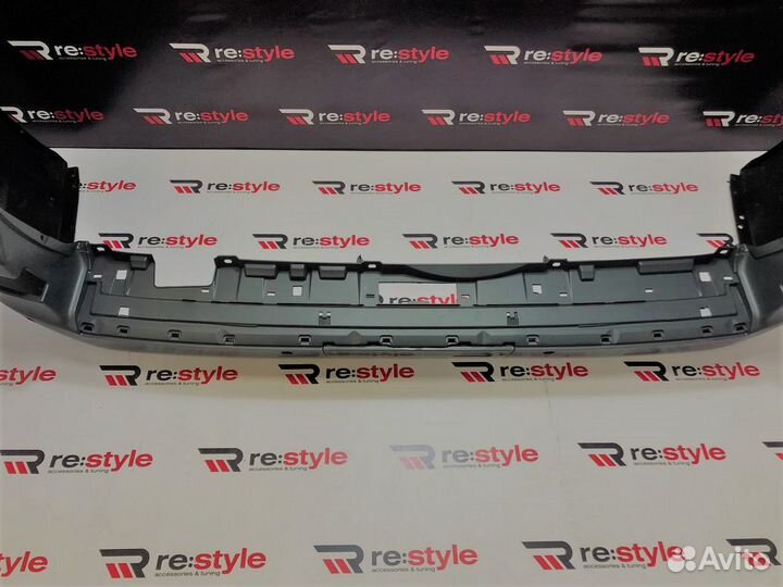 Бампер задний Lexus LX570 12-15г Под покраску