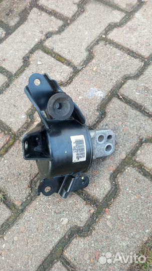 Опора кпп левая KIA Ceed 2009 до рест