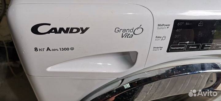Узкая стиралка Candy GrandO Vita Smart на 8 кг