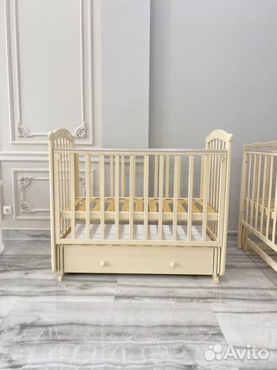 Детская кроватка маятник поперечный Красная Звезда