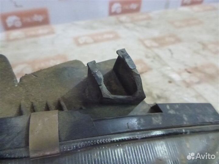 Фара передняя правая Mitsubishi Galant E52A 1800