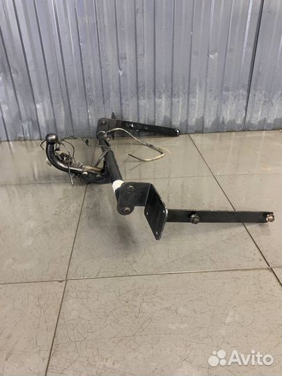 Фаркоп бу на ford focus 3