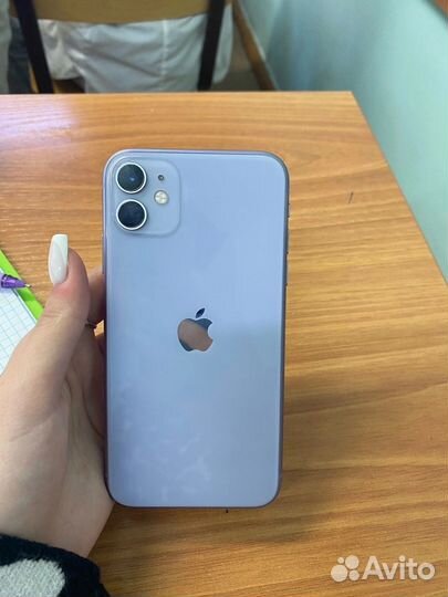 iPhone 11, 64 ГБ