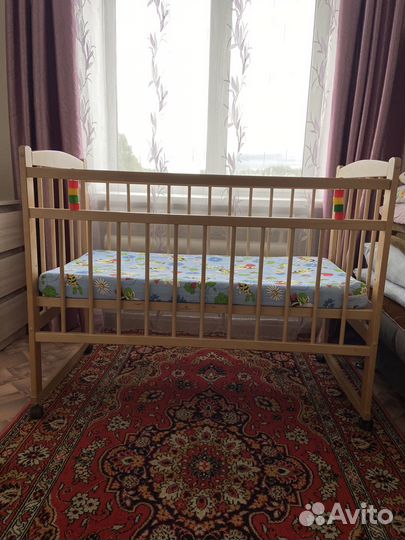 Детская кроватка