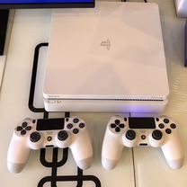 Sony playstation 4 slim 1tb +700 игр