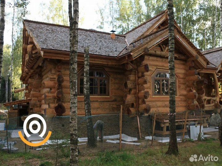 Дикий сруб дома и бани