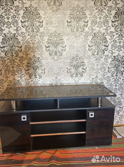 Тумба под телевизор