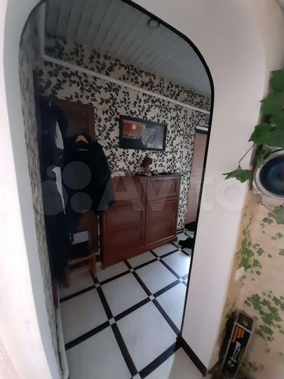 3-к. квартира, 76 м², 1/2 эт.