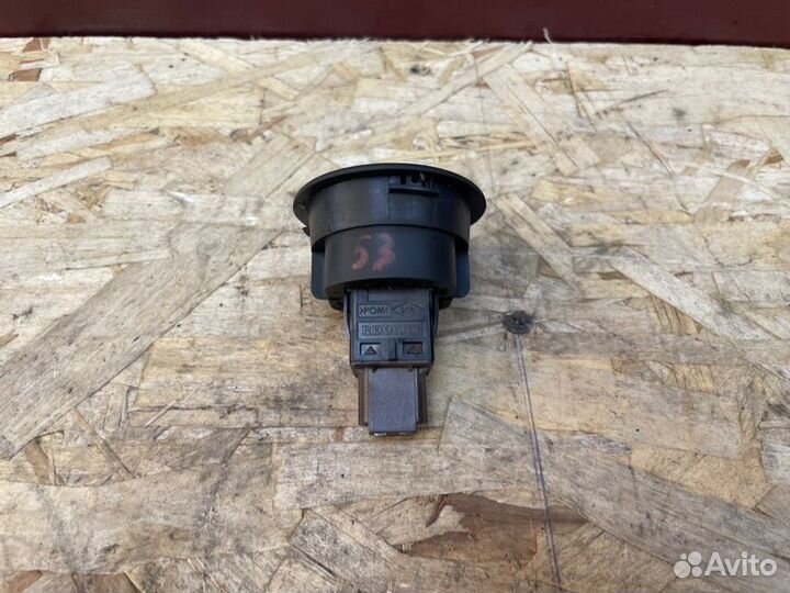 Выключатель подушки безопасности Renault Logan