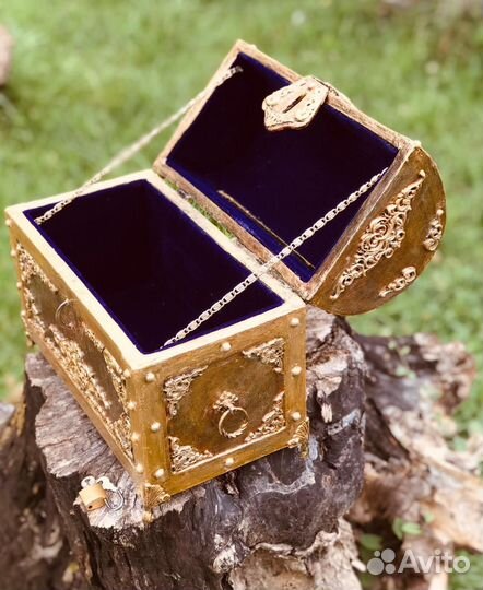 Сундук свадебный