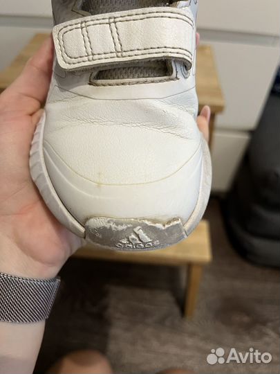 Кроссовки Adidas детские 28 р