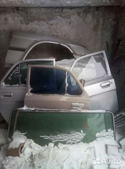 Дверь Газ 31105